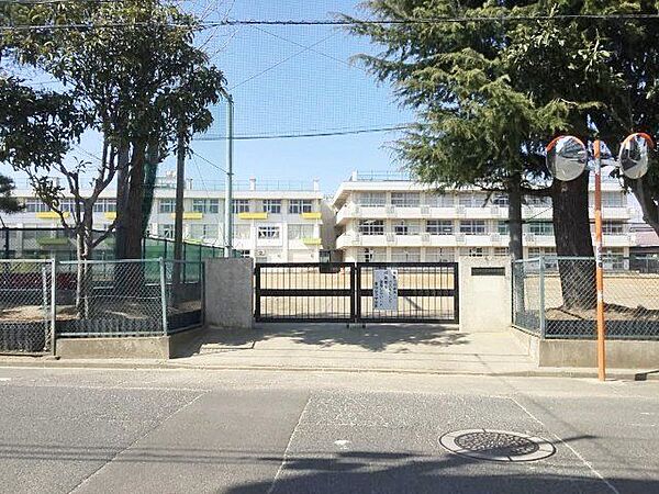 仙台市立東仙台中学校 徒歩22分。 1700m