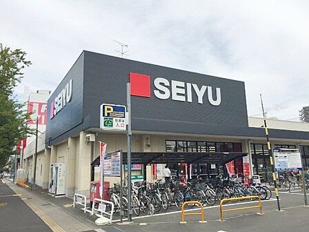 西友大和町店 徒歩12分。 850m