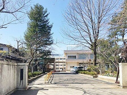 仙台市立八幡小学校 徒歩11分。 860m