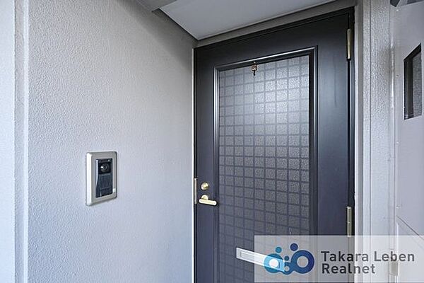 落ち着いた雰囲気の玄関は大切なお客様を迎えるのに最適です。