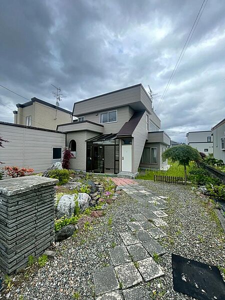 detached 北海道恵庭市駒場町６丁目7-20
地図を見る