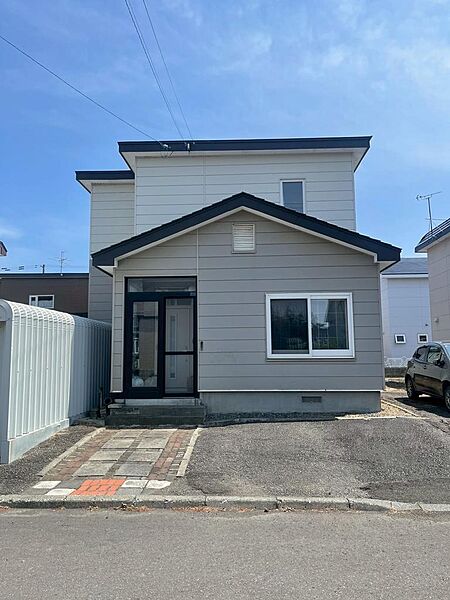 detached 北海道空知郡南幌町緑町６丁目7-12
地図を見る