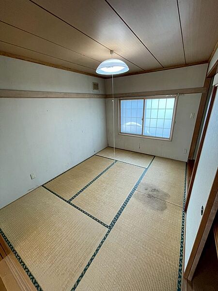 detached 北海道空知郡南幌町緑町６丁目7-12
地図を見る
