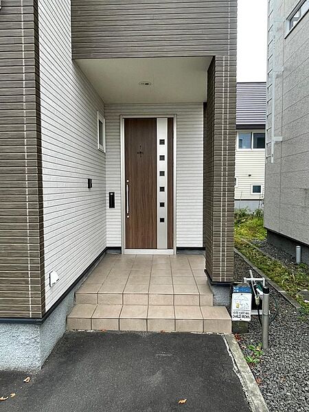 detached 北海道恵庭市黄金南７丁目4-2
地図を見る