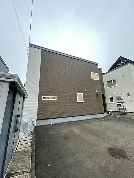 detached 北海道恵庭市黄金南７丁目4-2
地図を見る
