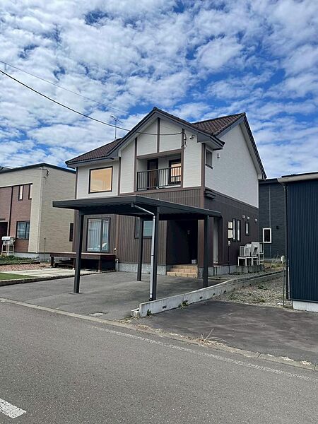 detached 北海道恵庭市柏陽町３丁目194-115
地図を見る