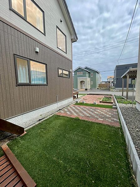 detached 北海道恵庭市柏陽町３丁目194-115
地図を見る