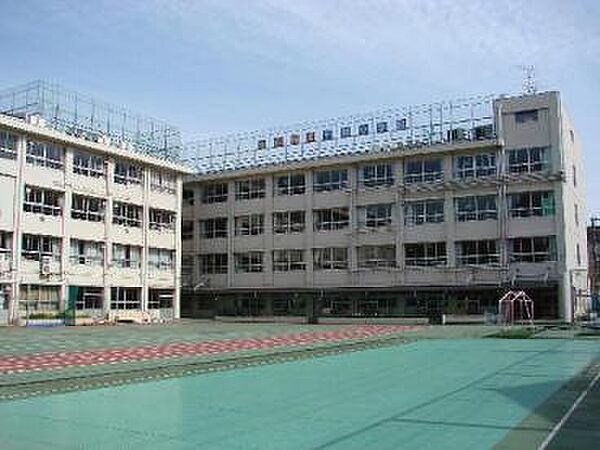 画像18:台東区立千束小学校[450m]