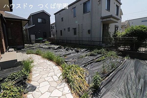 77坪の土地のためお庭は広々としていますね♪