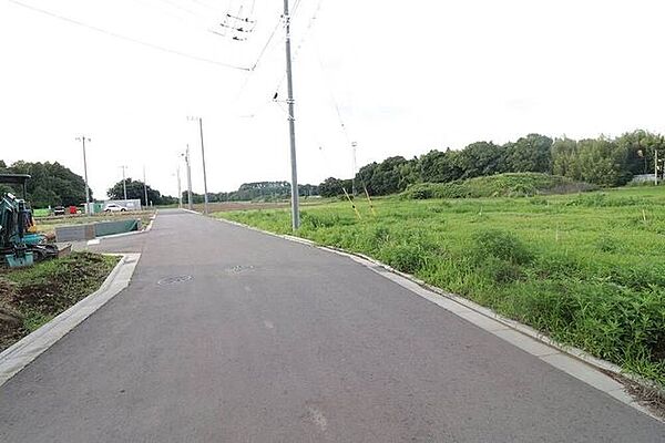 前面道路含む現地写真