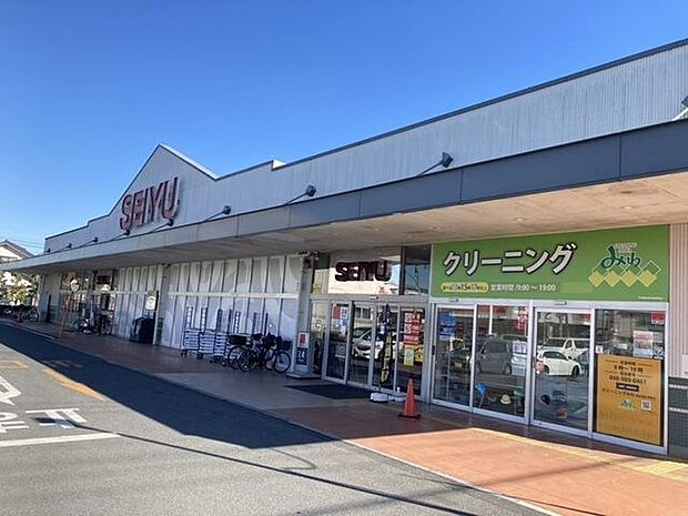 SEIYU 蒲生伊原店 700m