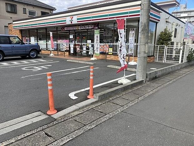 セブンイレブン 越谷南1丁目店 310m