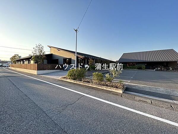しらとりこども園 420m