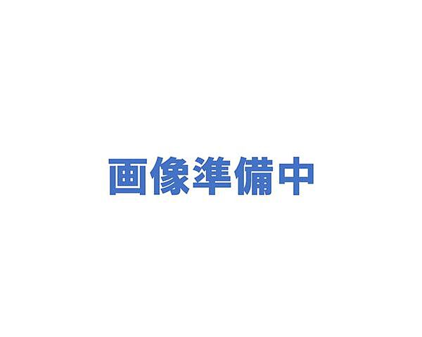 東吉塚小学校 679m