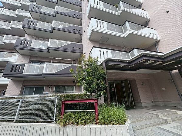 apartment 埼玉県蕨市南町2丁目12-11
地図を見る