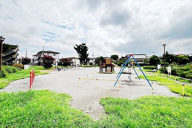 仏向神木前公園　800m