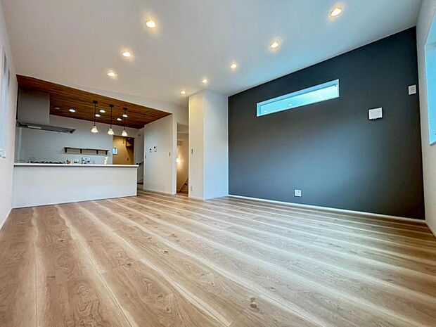 時代が経っても変わらない居住性の高さと、いつまでも色褪せず住む毎に親しみ深くなるデザイン。(2025.9.15撮影)