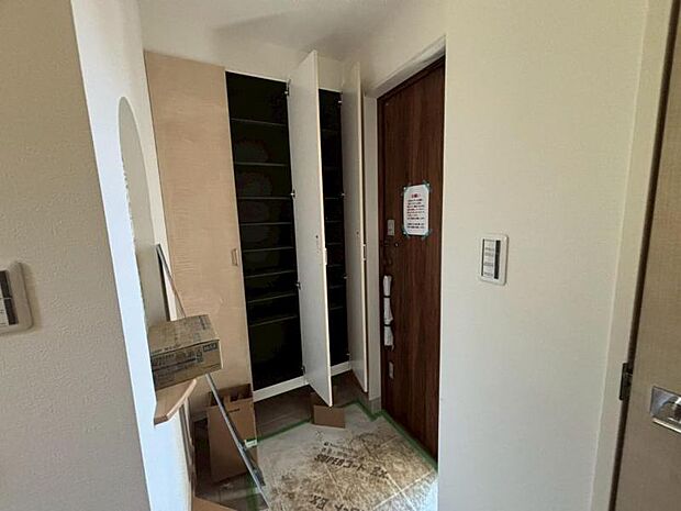 今後ご家族の「行ってきます」「ただいま」が行き交う空間になることでしょう。（2025.7.25撮影）