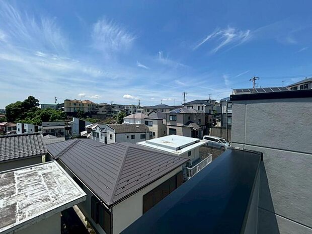 心を落ち着かせ開放してくれる眺望が、今日も家族を包み込みます。（2025.6.28撮影）