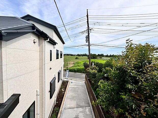 心を落ち着かせ開放してくれる眺望が、今日も家族を包み込みます。(2025.7.17撮影)