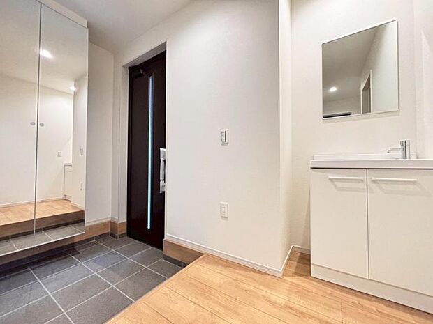 空間スペースに手洗いを設けることで、帰宅後すぐに手を洗うことができます。（2025.7.17撮影）