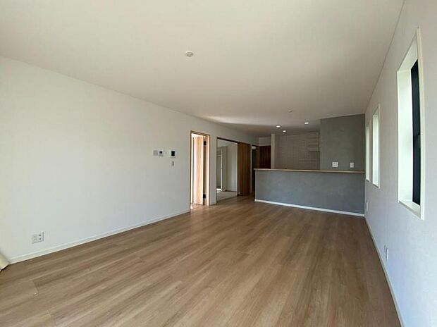 時代が経っても変わらない居住性の高さと、いつまでも色褪せず住む毎に親しみ深くなるデザイン。(2025.8.23撮影)