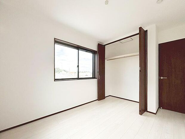 居室には収納スペースが豊富なため、シンプルですっきりとした暮らしが実現できます。
