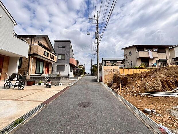 周辺環境や街並みなど、図面だけでは分からない現地の雰囲気もぜひご確認くださいませ。（2025.9.28撮影）