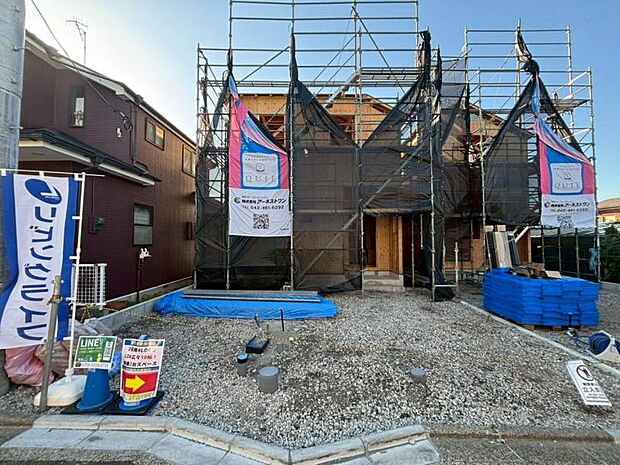 建物につながる駐車スペースなので、重い荷物の出し入れの負担を最小限に抑えられます。(2025.10.17撮影)