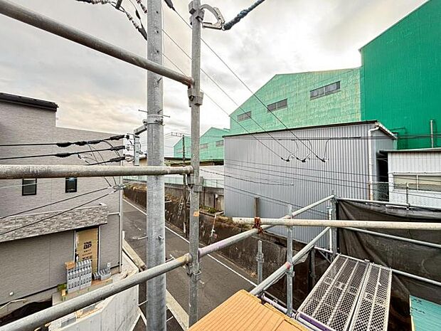 心を落ち着かせ開放してくれる眺望が、今日も家族を包み込みます。(2026年3月撮影)