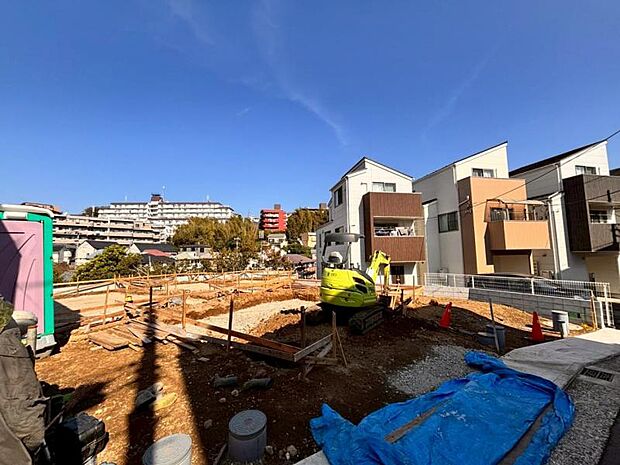 完成前の状態をご覧頂くことで、隣接した環境をしっかりとご確認頂けます。（2025.10.31撮影）