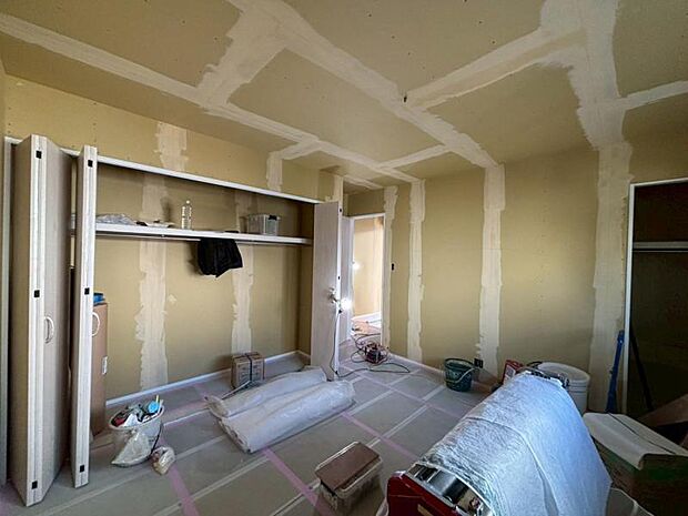 居室には収納スペースが豊富なため、シンプルですっきりとした暮らしが実現できます。(2025.11.14撮影)