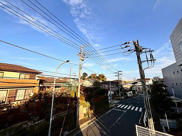 心を落ち着かせ開放してくれる眺望が、今日も家族を包み込みます。