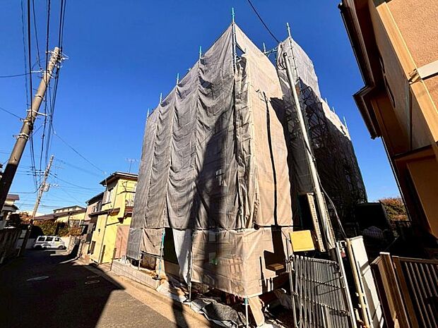 前面道路は約4.6ｍございますので、毎日のお車の出し入れもストレスなく行えます。（2025.12.18撮影）