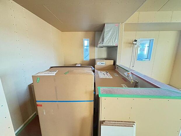 広々としたキッチンスペース。食洗機と浄水器が付き、収納力のあるキッチンは料理が捗ります。（2026.2.3撮影）