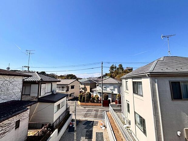 心を落ち着かせ開放してくれる眺望が、今日も家族を包み込みます。