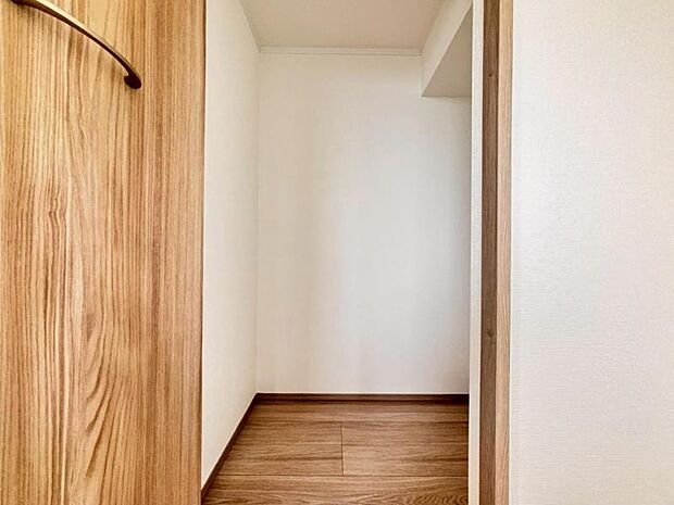 クローゼットを有効活用すれば、生活空間をより上質なものにしてくれるでしょう。