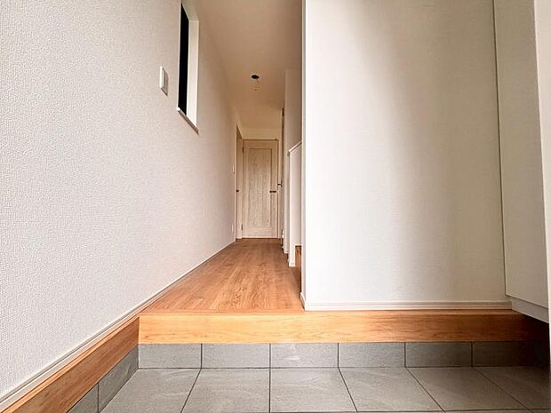 今後ご家族の「行ってきます」「ただいま」が行き交う空間になることでしょう。