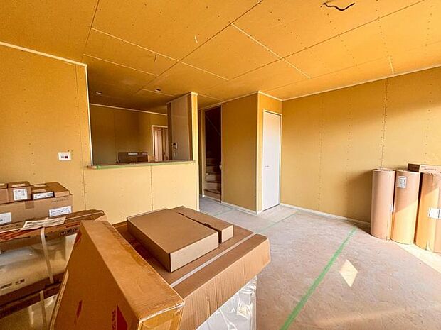 くつろげるリビングは話に夢中になりすぎて、ついつい時間を忘れてしまう。そんな束の間の幸せを感じさせてくれる場所です。（2026.1.30撮影）