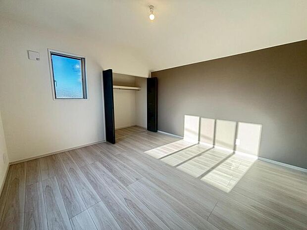 高級感を演出する内装。くつろぎのスペースにも、癒しのスペースにもなる心休まる空間です。