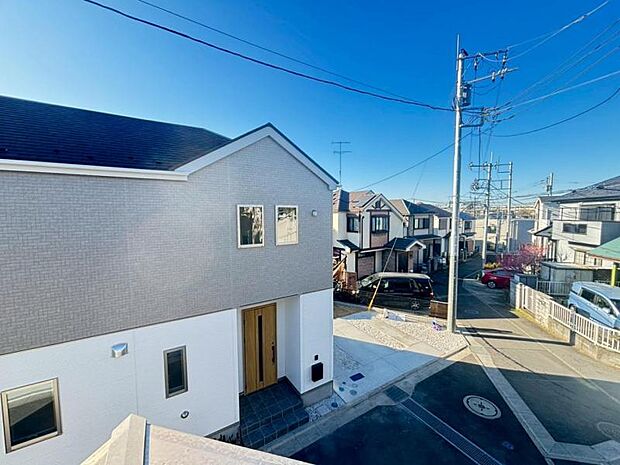 心を落ち着かせ開放してくれる眺望が、今日も家族を包み込みます。