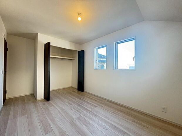 居室には収納スペースが豊富なため、シンプルですっきりとした暮らしが実現できます。