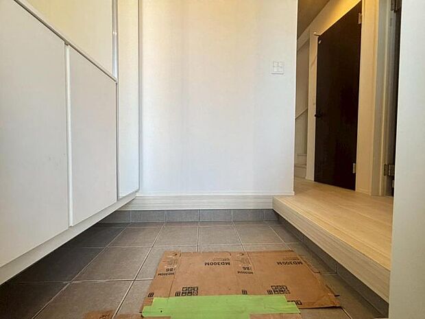 今後ご家族の「行ってきます」「ただいま」が行き交う空間になることでしょう。（2026.2.3撮影）