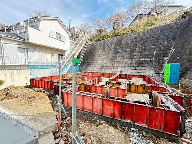 陽光と風がもたらす心地よい時間、照らし出される表情豊かなこの場所。(2026.2.14撮影)