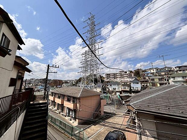 開放感たっぷりの眺望で、毎日が特別なひとときに感じられます。（2026年3月撮影）