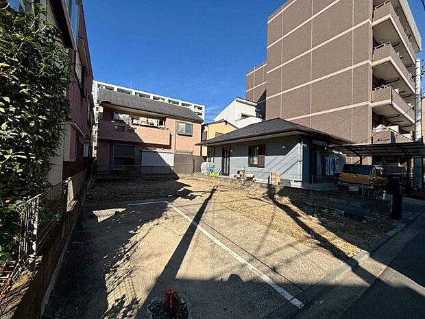 完成前の状態をご覧頂くことで、隣接した環境をしっかりとご確認頂けます。(2025.11.24撮影)