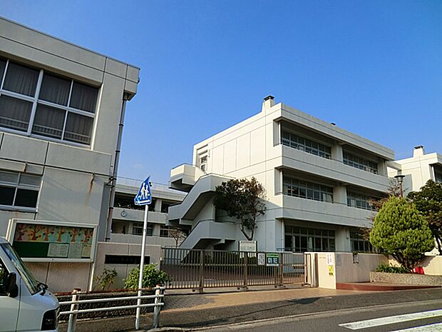 横浜市立東永谷中学校　750m