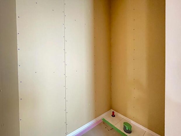 清潔感溢れるトイレ。落ち着いた空間で安らぎのひとときをお過ごしいただけます。(2026.3.18撮影)