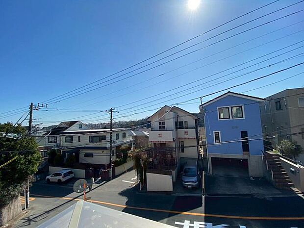 心を落ち着かせ開放してくれる眺望が、今日も家族を包み込みます。