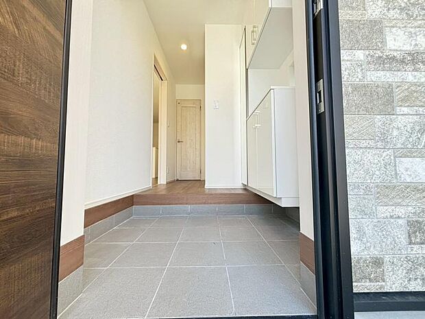 今後ご家族の「行ってきます」「ただいま」が行き交う空間になることでしょう。